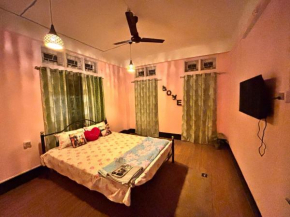 Mon's Homestay Couple Friendly 2Bhk
